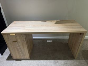 Light Wood Office Desk with Drawers