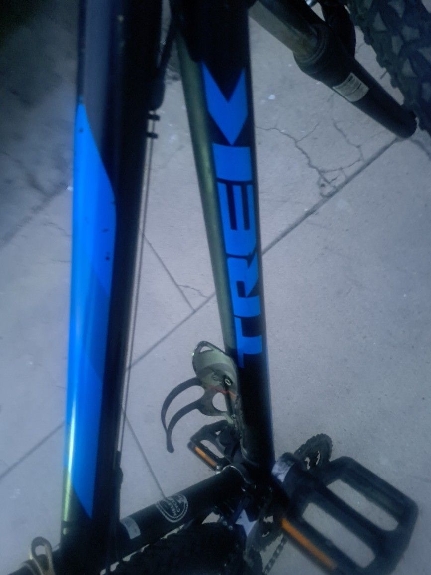Trek Mountain Bike 820
