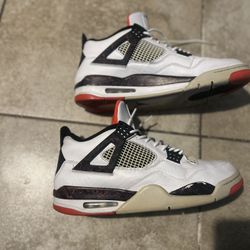 NIKE AIR JORDAN 4 RETRO FLIGHT NOSTALGIA 