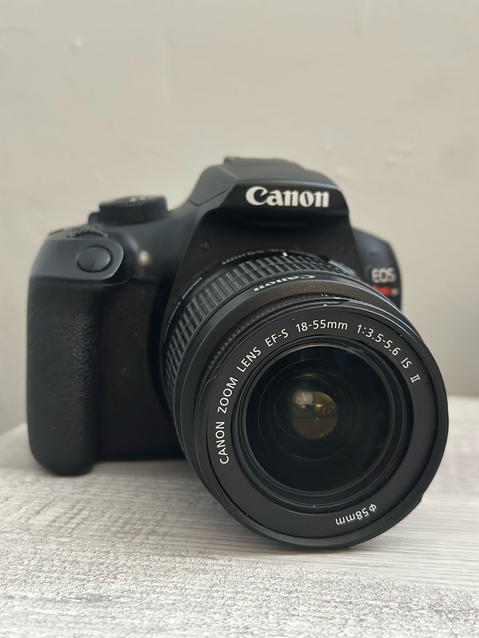 Canon T6