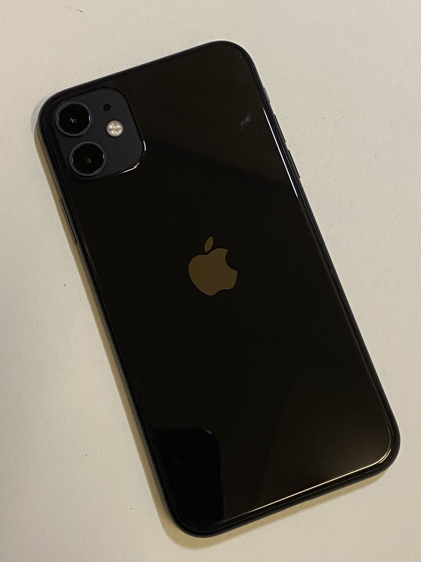 iPhone 11 Fully Unlocked 