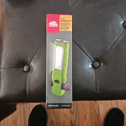 420-Lumen LED Rechargable Worklight - Hi-Vis Green