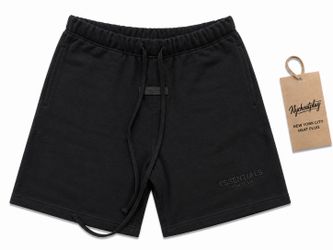 Essential shorts size L & XL