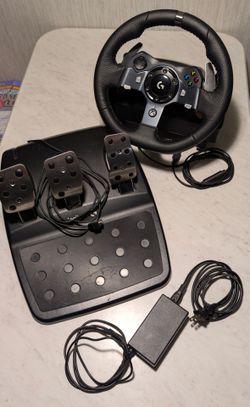 Logitech G920 Driving Force Racing Wheel & Pedals - Xbox / PC