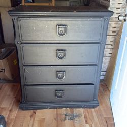 Free Dresser