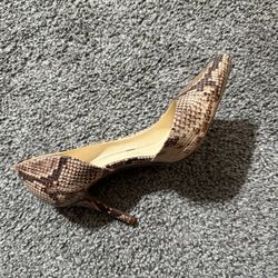 Women’s Heels $8 Size 9