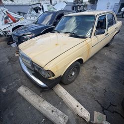 1985 Mercedes Benz 300 Class - Diesel 