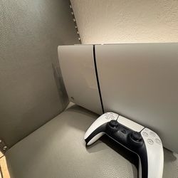 Ps5 Barely used still in very good condition no issues.