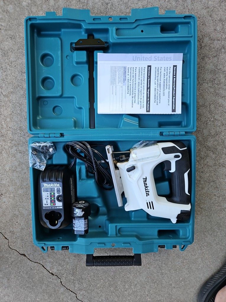 Makita VJ01W 12V Max Lithium-Ion Cordless Jig Saw