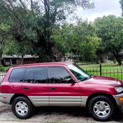 2000 Toyota RAV4 