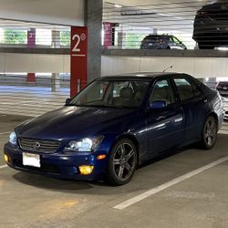 2001 Lexus IS 300