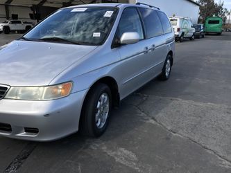 2004 Honda oddisey one owner rise n shine $4,500