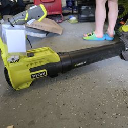 Ryobi 40V 120 MPH 450 CFM Cordless Battery Variable-Speed Jet-Fan Blower (Tool-Only