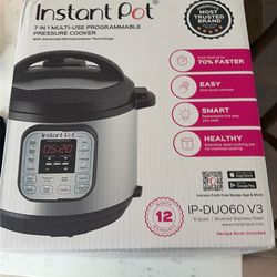 Instant Pot  7 in 1 Multi-Use Pressure Cooker