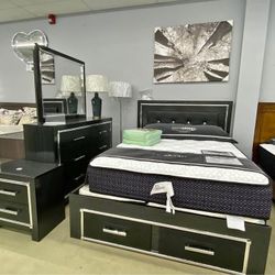 Kaydell 4 Piece Queen Storage Panel Bedroom Set ▪️ Queen Storage Bed/Dresser/Mirror/Nightstand/ ▪️ 😍Delivery and Finance Available▪️New