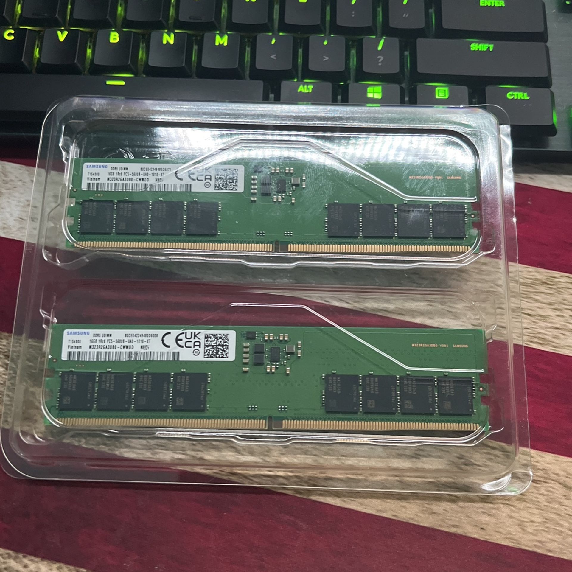 Lenovo | Samsung 32 GB DDR5 5600 RAM (2 x 16)