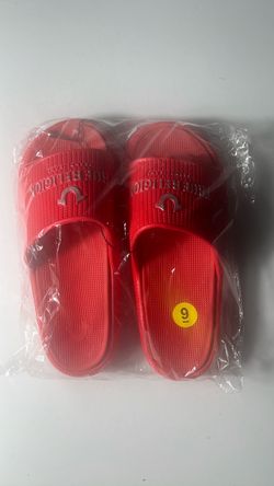 True Religion Slide Sandals Size 9