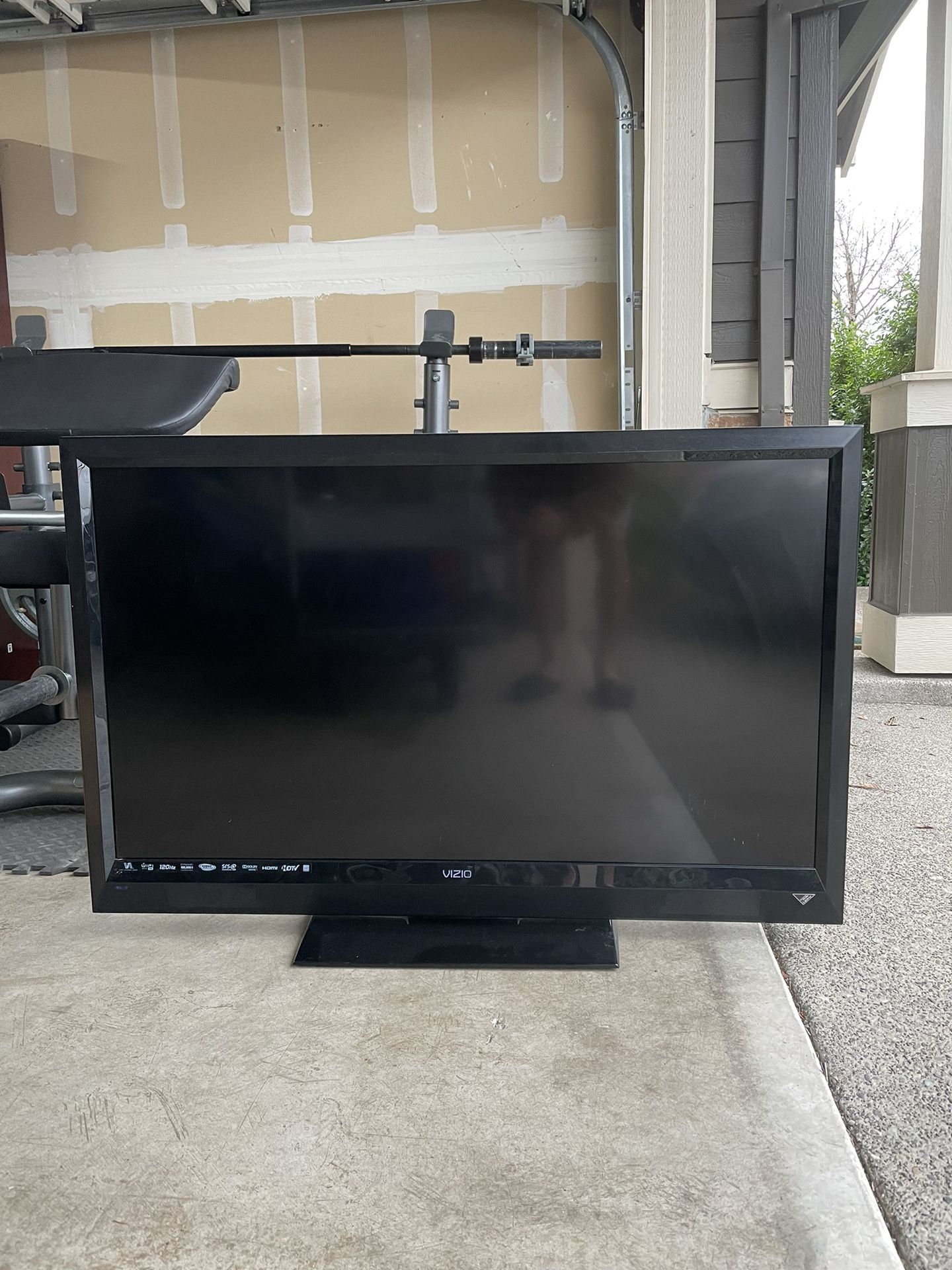 Vizio 47 Inch TV 120hz