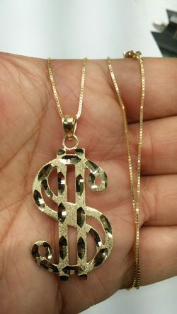 14k Gold Charm & chain 20 inch long 8.7 grams Christmas Special