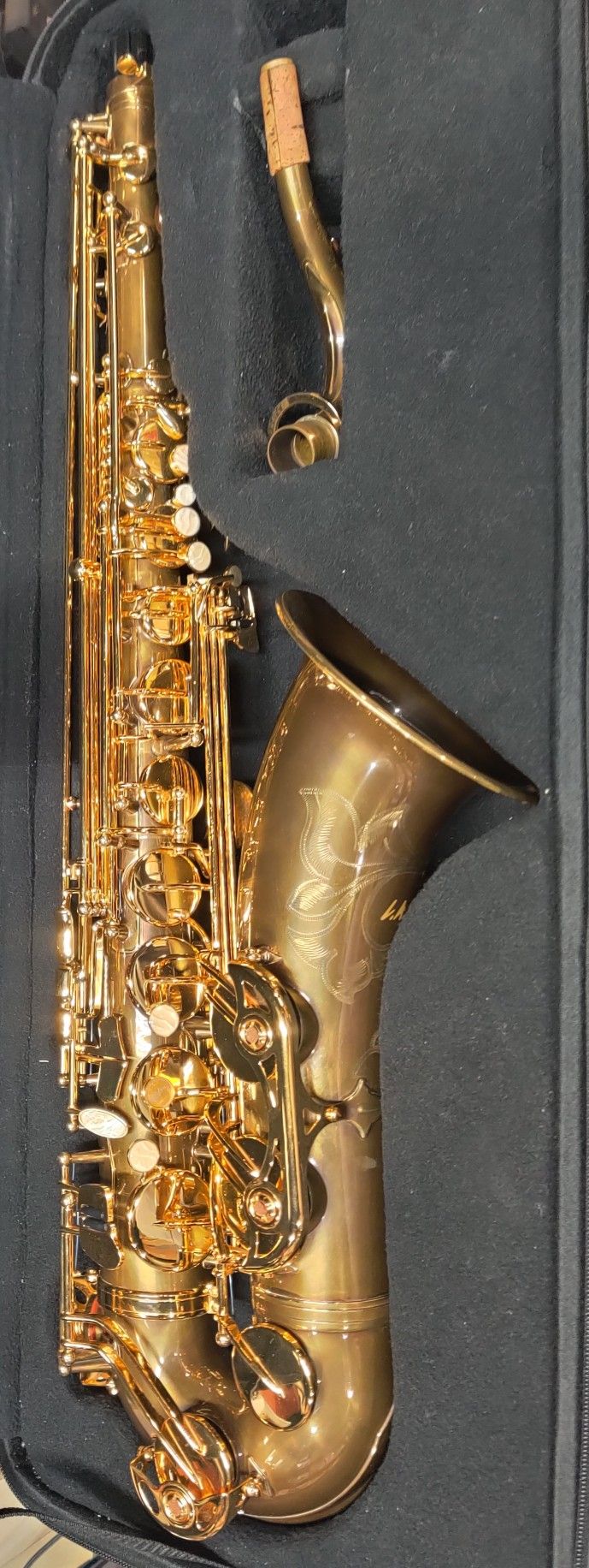 L.A. Sax Classic Antique Tenor Saxophone $880 - Usado