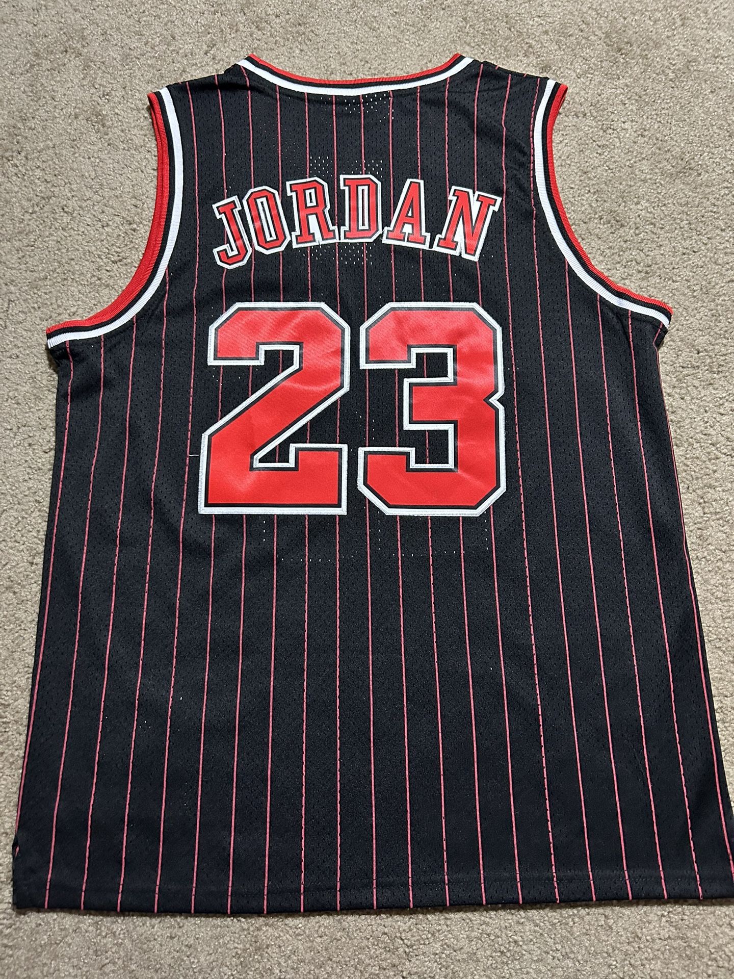 Retro Chicago Bulls ‘Michael Jordan #23’ Basketball Jersey