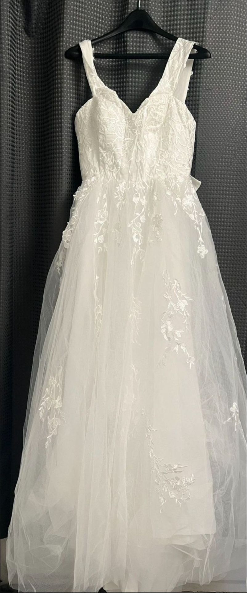 Lace Train Wedding Dress