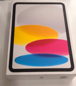 apple iPad MD7F4LL/A 10.9” - 11th Gen 128gb  limited warranty until 8/26