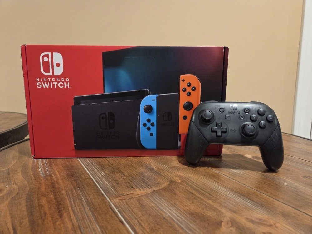 Nintendo Switch v2 and Pro Controller