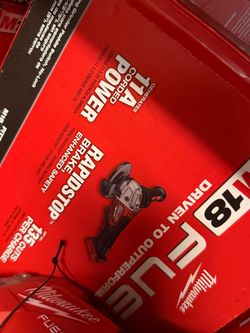 Milwaukee M18 FUEL Angle Grinder
