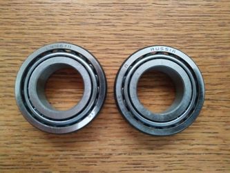 Trailer axle bearing set