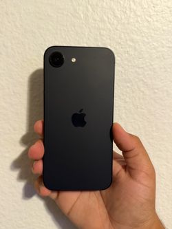 iPhone 16e