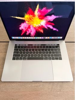 Apple MacBook Pro 💻 15-inch 2.2 GHz i7 16Gb/500 ssd Laptop touchbar 2018