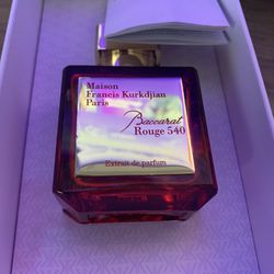 baccarat rouge 540 (160$ NOT FREE)
