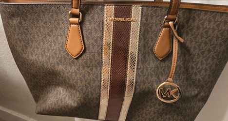 Large brown Authentic Michael Kors Purse