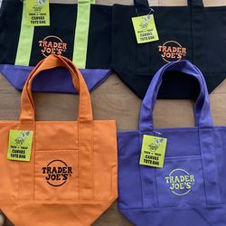 Trader Joes Halloween Tote Bag Set