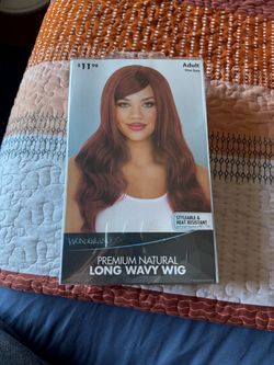 Wonderland, Women’s Adult, Costume Long Wavy Red Wig, Halloween 👻, Used Good Condition