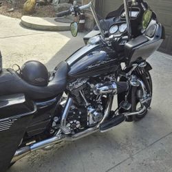 2011 HARLEY DAVIDSON ROAD GLIDE