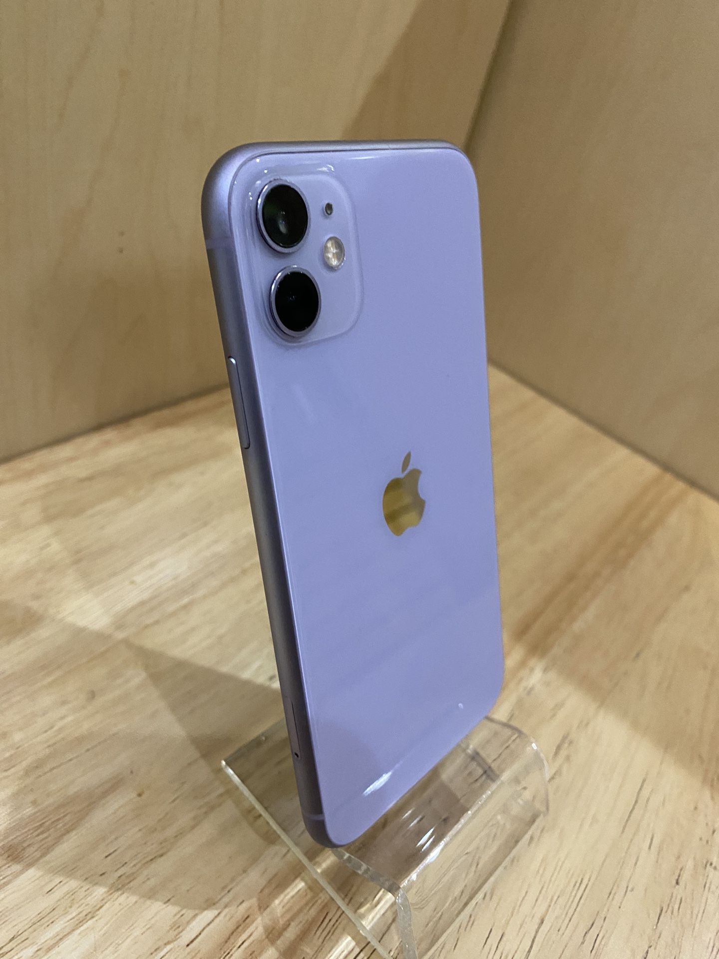 Black Friday Deal !!! IPhone 11 64 GB Purple