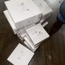 Air Pods Gen 3’s And 4