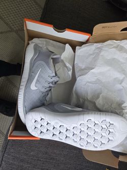 Nike Free RN 2018 Women's Running Shoes – Size 8 – Grey/White