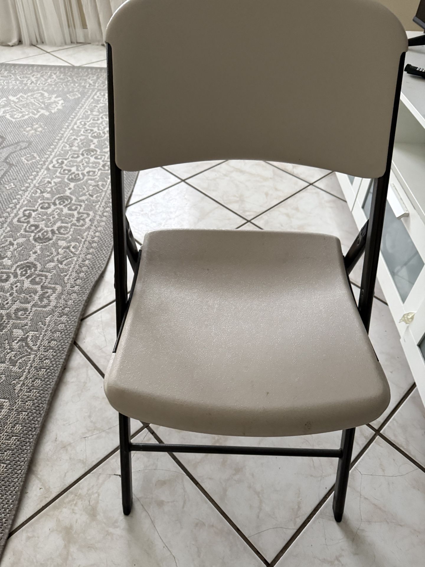 Foldable Plastic Chair