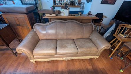 Vintage Brown Couch And Loveseat 