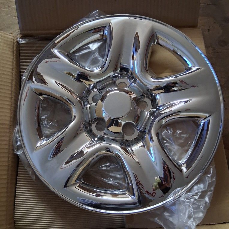 01-11 Rav4 Wheel Skins