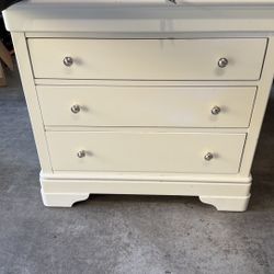 3 Drawer Chest