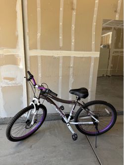 Genesis Whirlwind Mountain Bike, 26” Wheels