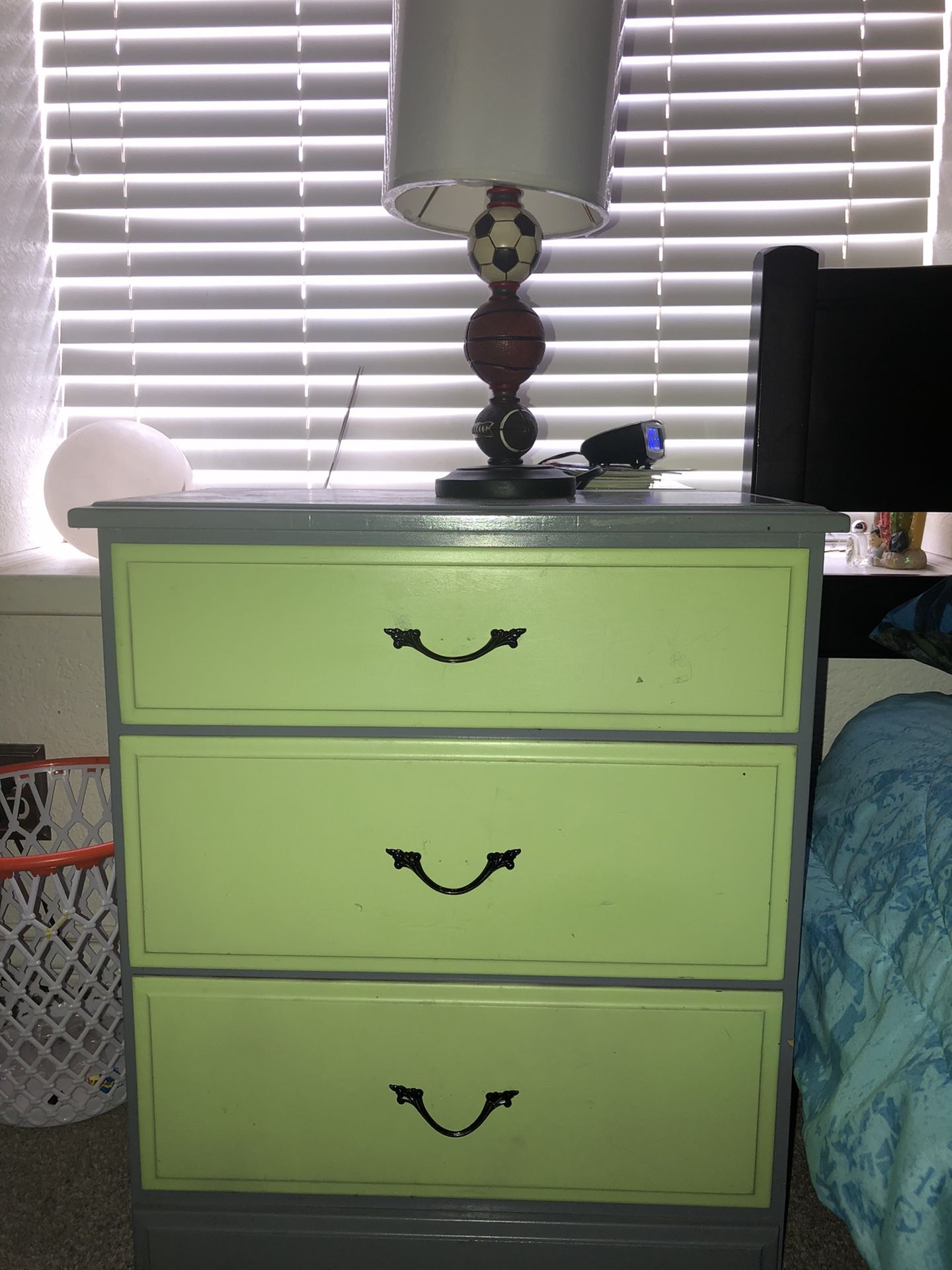 night stand with lamp $20