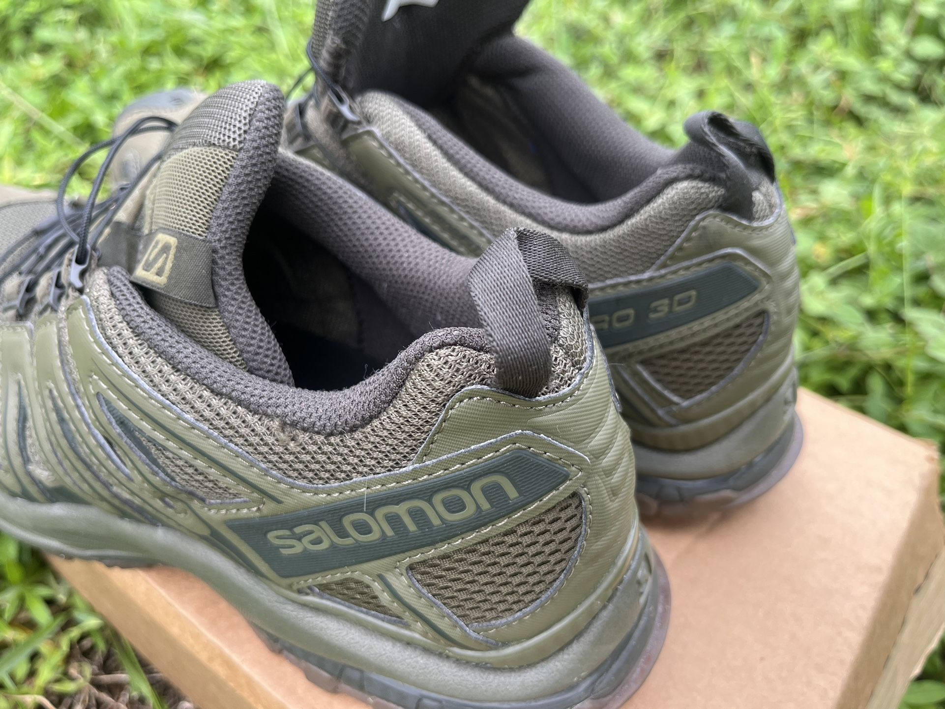 Salomon XA Pro 3D V8 Trail Running Hiking Shoe Both Men 11 Women