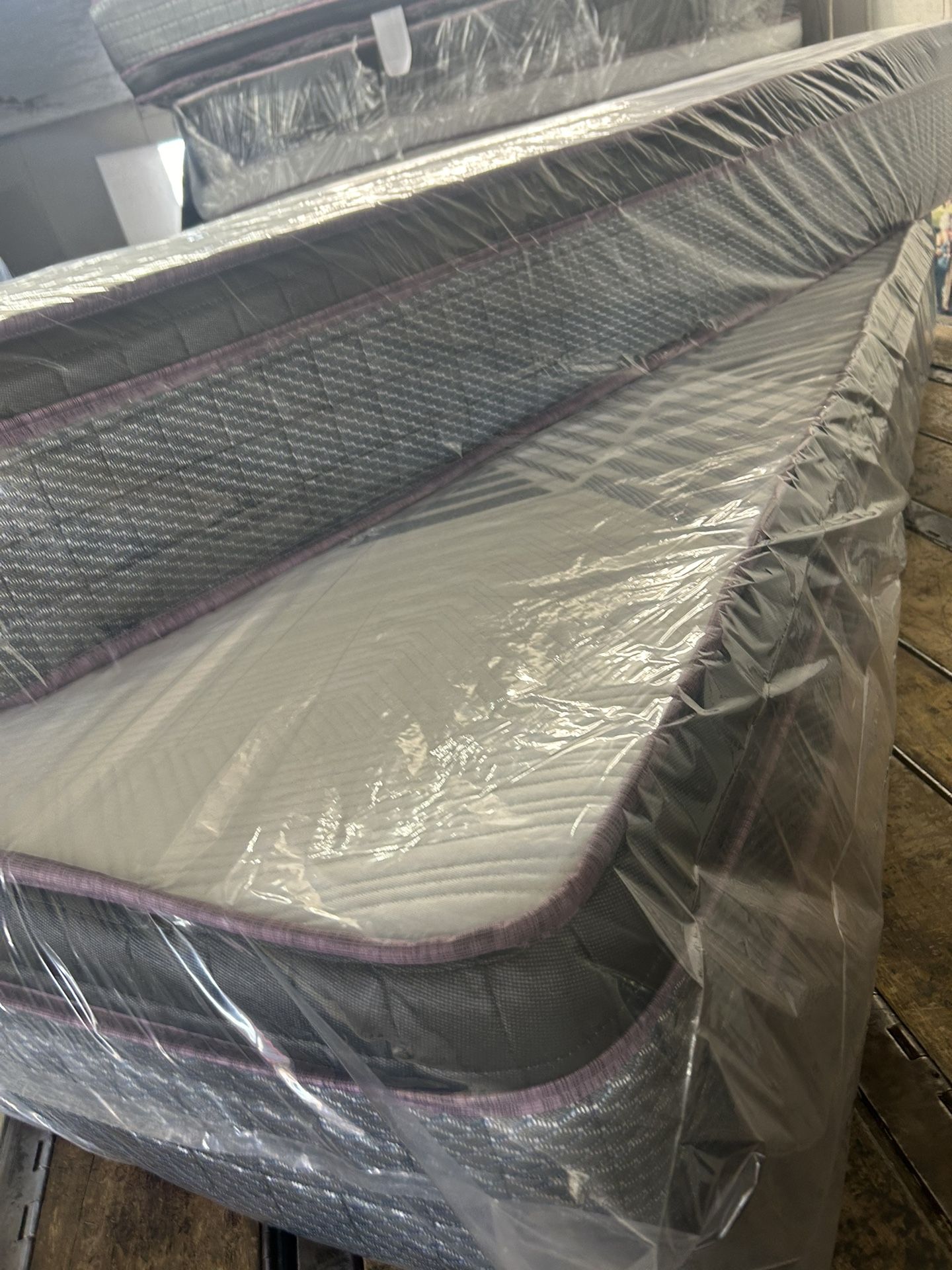 Brand New Queen Bed And Box Spring Same Day Deliver Mattresses & Box springs