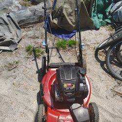 Working Toro 6.25 Self Propelled Lawnmower (No Bag)