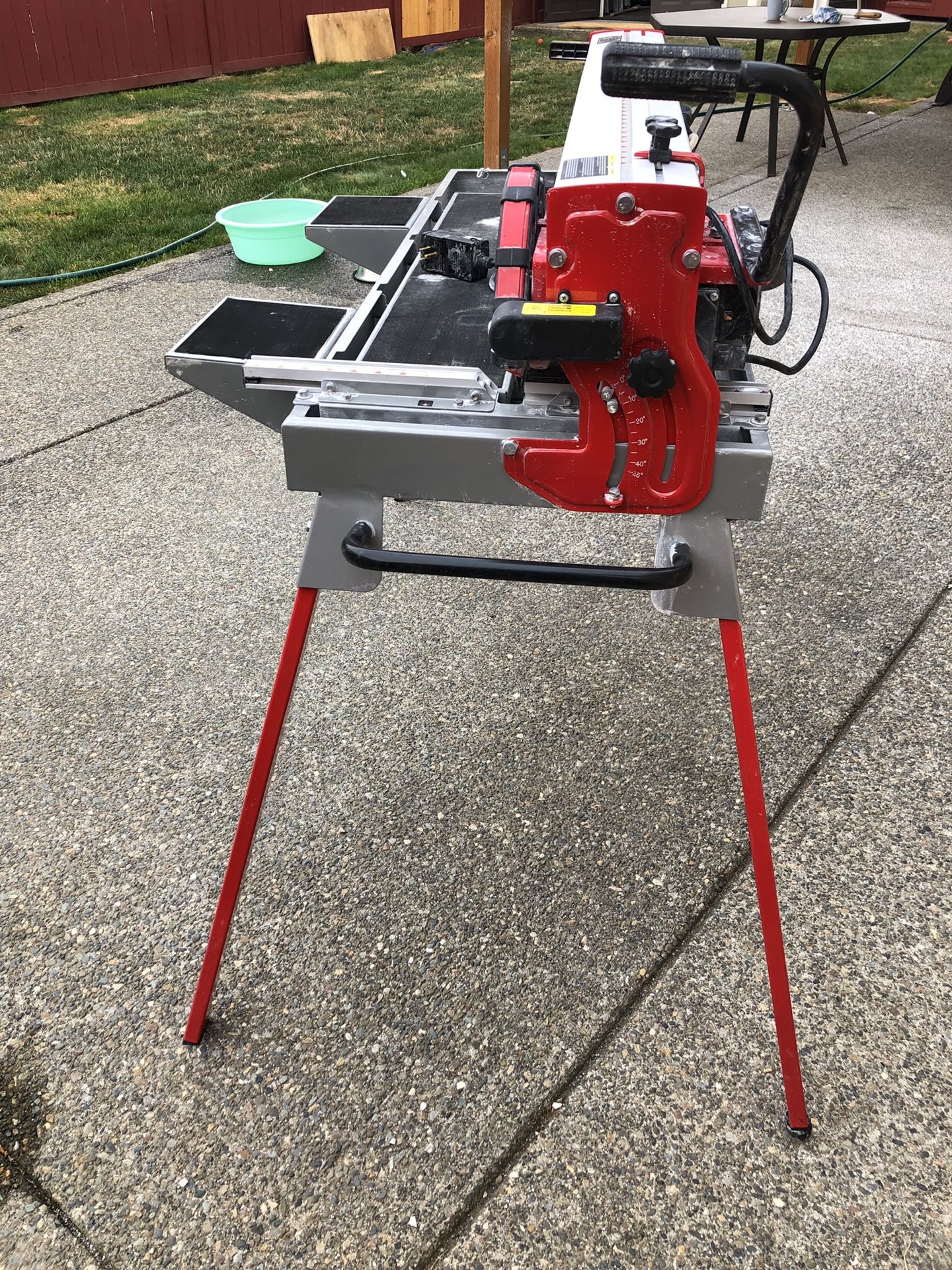 Goldblatt Wet Saw Tile Cutter